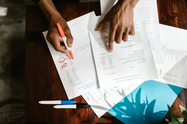 Reviewing an accounts receivable report